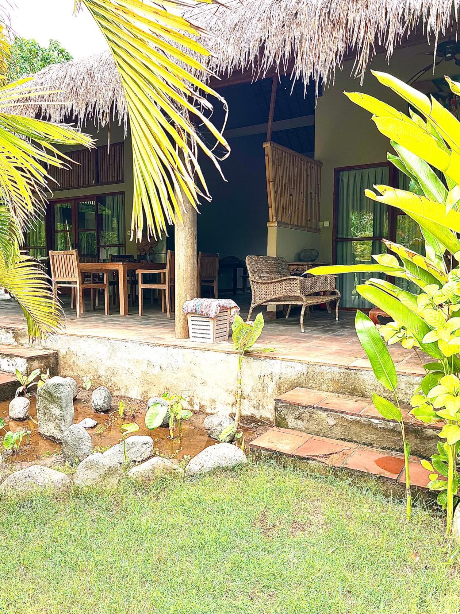Sunia Loka Bungalows & Dive Center เปมูเตรัน ภายนอก รูปภาพ